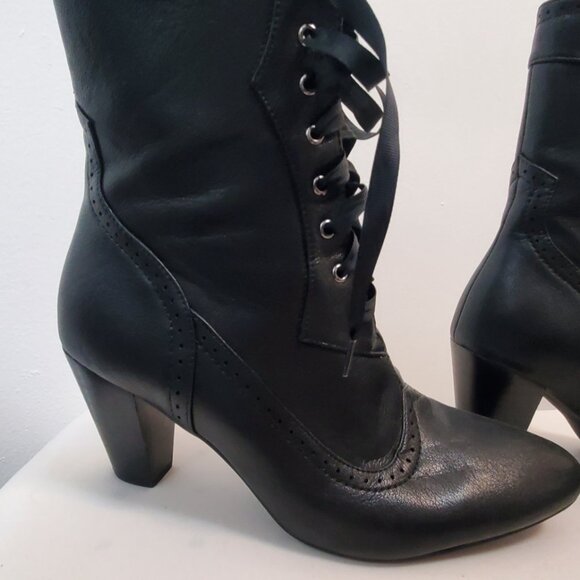 Victorian lices lace up boot size 10 - Picture 6 of 6